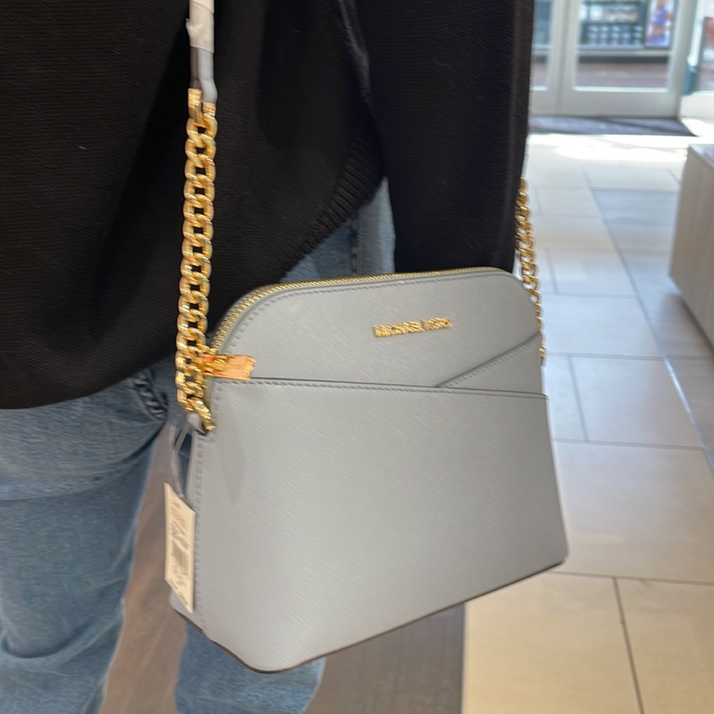 MICHAEL KORS
Jet Set Travel Medium Dome Crossbody Bag
Pale Blue 
NWT - Picture 14 of 16